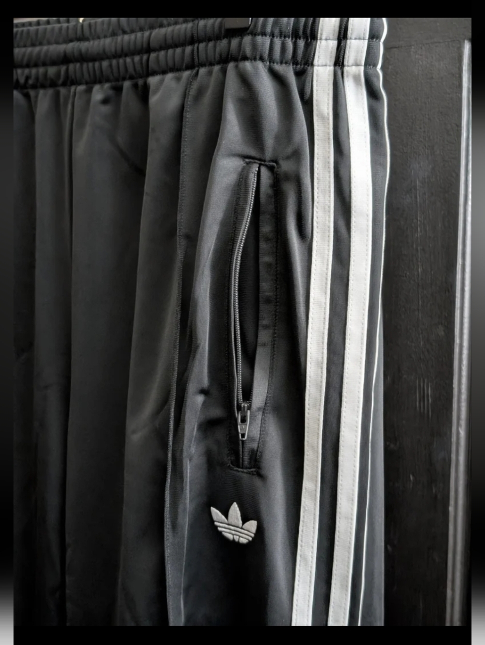 🆕 Women's SIZE M Adidas Loose Fit Firebird Track Pants - Picture 7 of 14